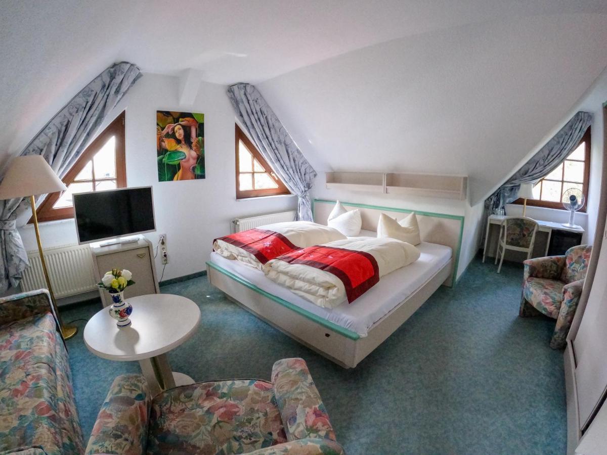 Hotel Diana Schonwalde-Glien Экстерьер фото